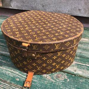 LOUIS VUITTON Vintage Boite Chapeaux 40 hat Box